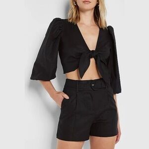 NWT Express black linen high waisted Belted shorts Size 2